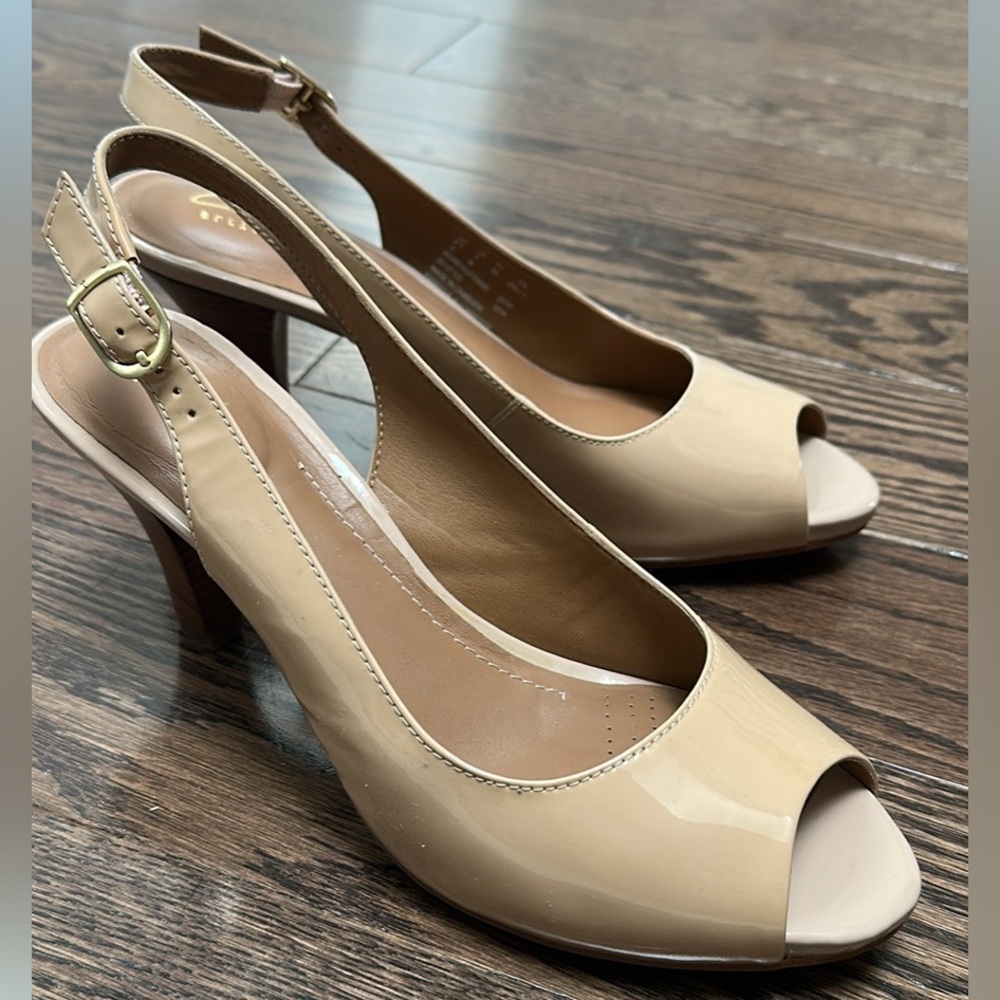 Women's Nude Patent Peep-Toe Slingback Heels